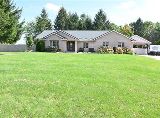 5 Parkside Cres, Chatham Kent, ON N0P 2C0