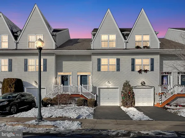 224 Jefferson Ave, Downingtown, PA 19335