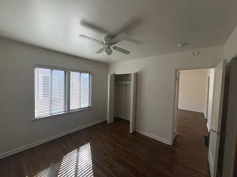 2420 34th St #2422 — Photo 15