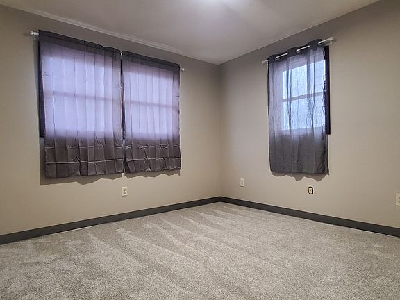 4th image of 405 3rd Ave SW Unit 2