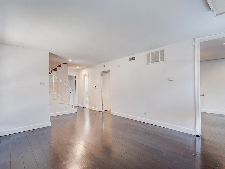 1714 Place One Ln — Photo 4