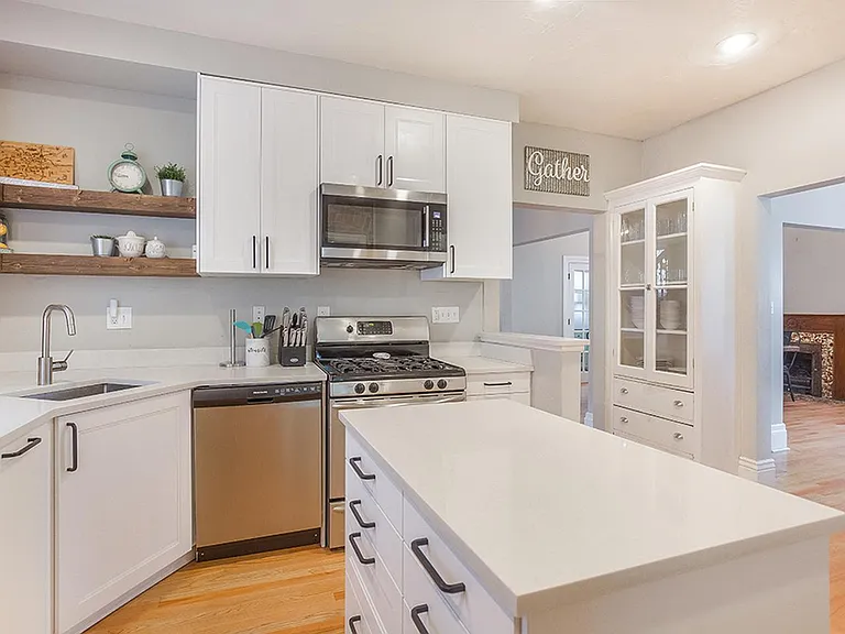 624 E 12th Ave #A — Photo 9