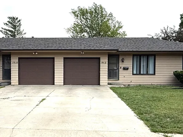 1910-1912 S 5th Ave, Beatrice, NE 68310