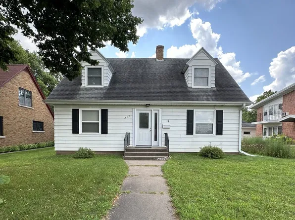 217 Lake St, Eau Claire, WI 54703