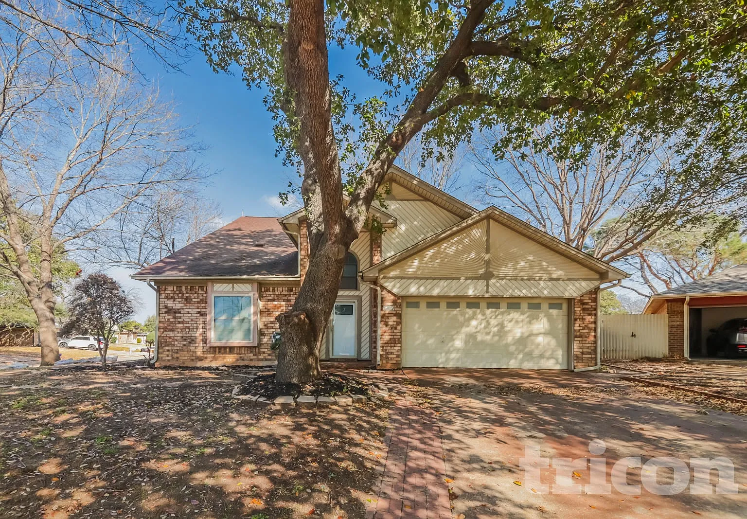 509 Live Oak Drive Euless TX — Photo 1