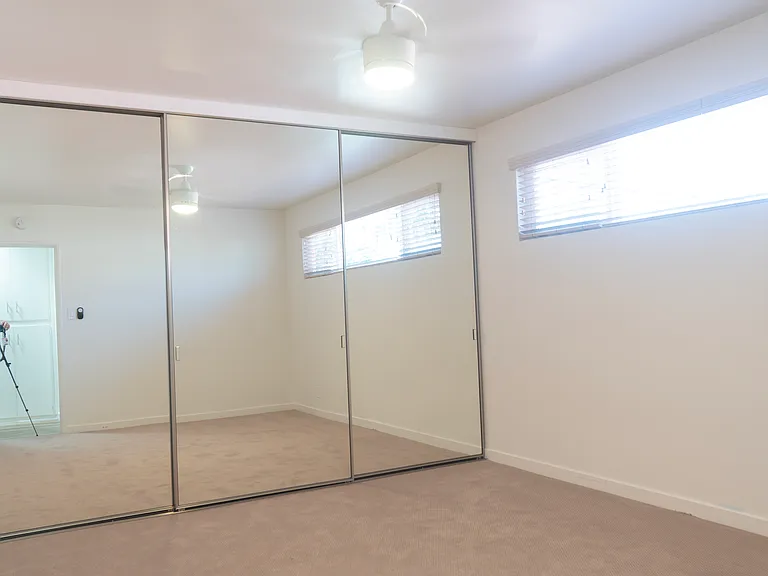 815 Loma Ave #14 — Photo 7