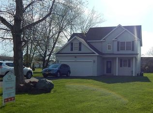7243 Pear Tree Mdws, Ontario, NY 14519