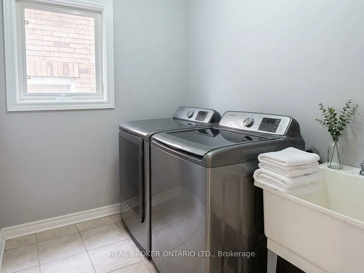 5 bed, $3,499 — Photo 3