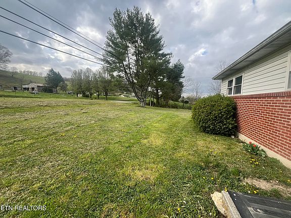 4th image of 3981 Doctor Thomas Walker Rd