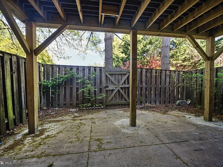10222 Arizona Cir #18 — Photo 29