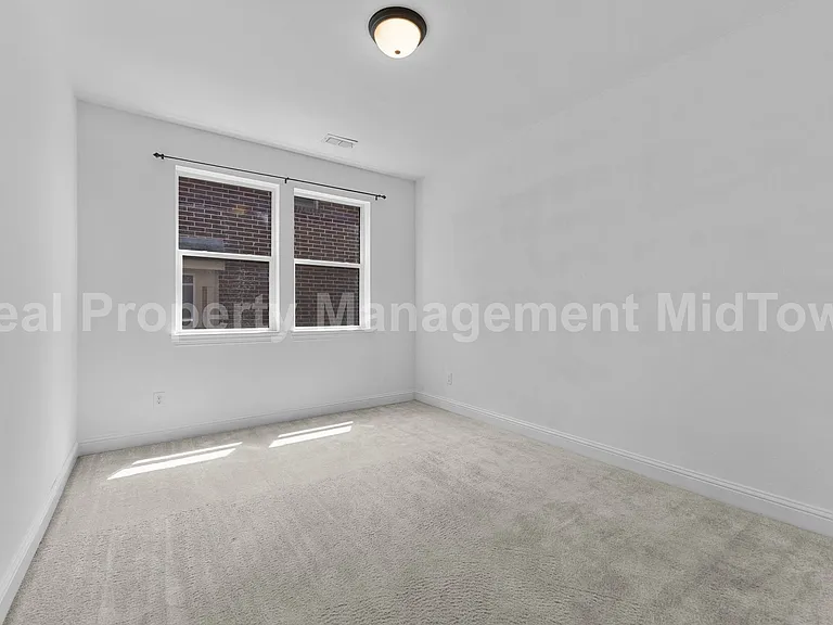 4106 Horseshoe Ln — Photo 13