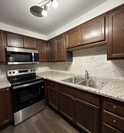 4th image of 2401 Calypso Rd #4