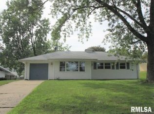 5641 N Renwood Ave, Peoria, IL 61614