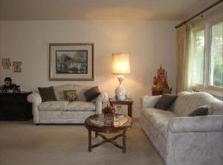 436 Highcrest Dr, Wilmette, IL 60091