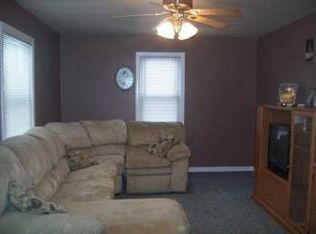 1045 Whitlock Rd, Rochester, NY 14609