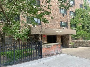 Live the Lakefront Dream at North Shore Apartments, Chicago, IL 60626
