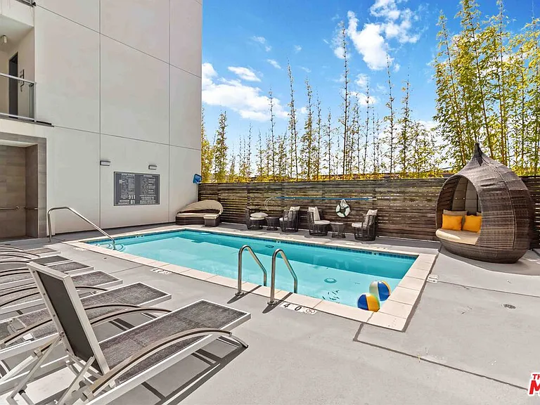 4140 Glencoe Ave #407 — Photo 37
