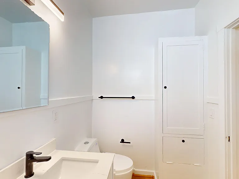 225 Irving St #7 — Photo 12