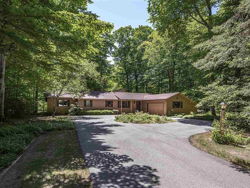 1st image of 3862 Trillium Dr