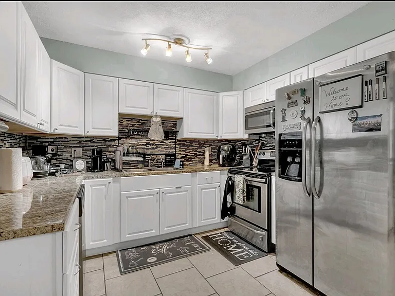 341 Longfellow Dr — Photo 6