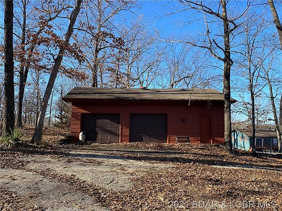 3rd image of 379 Bayberry Ln