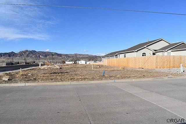 1st image of 821 N Raynolds Ave