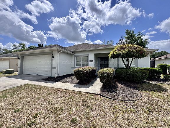 2nd image of 205 Paradise Woods Pl