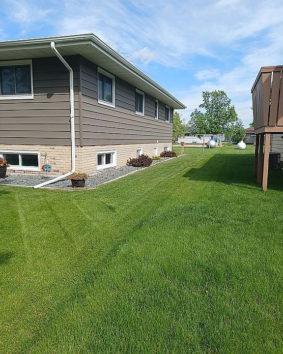 313 Clark Ave, Harvey, ND 58341 Zillow