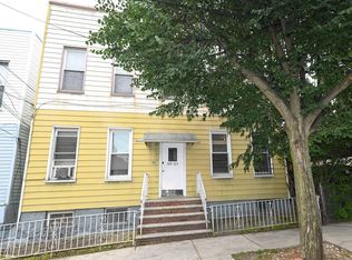 56-57 61st St, Flushing, NY 11378