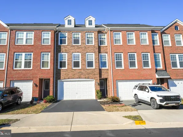 42239 Lancaster Woods Sq, Chantilly, VA 20152