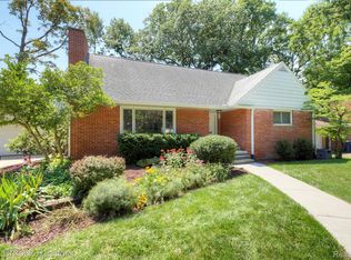 1827 Coronada St, Ann Arbor, MI 48103