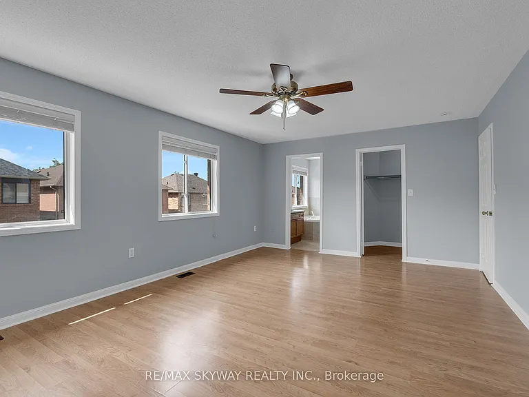 16 Raccoon St — Photo 22