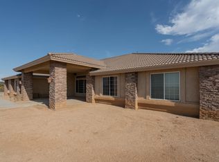 11025 Verde St, Oak Hills, CA 92344