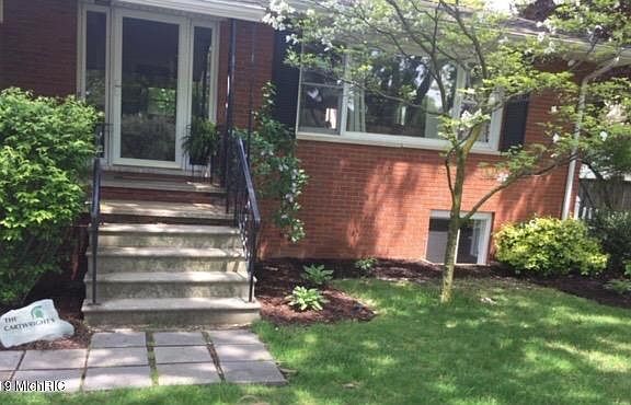 2nd image of 3461 W Valley View Dr