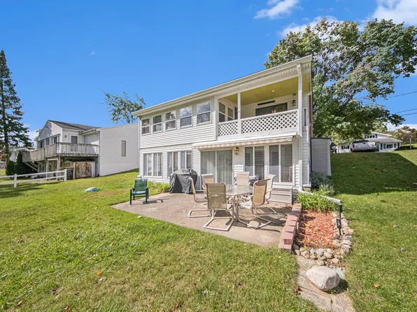 107 Kathy Ln, Brooklyn, MI 49230
