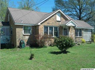 239 E Main St, Falkville, AL 35622
