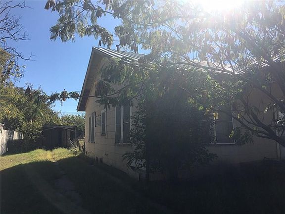 4th image of 211 W Colorado Ave