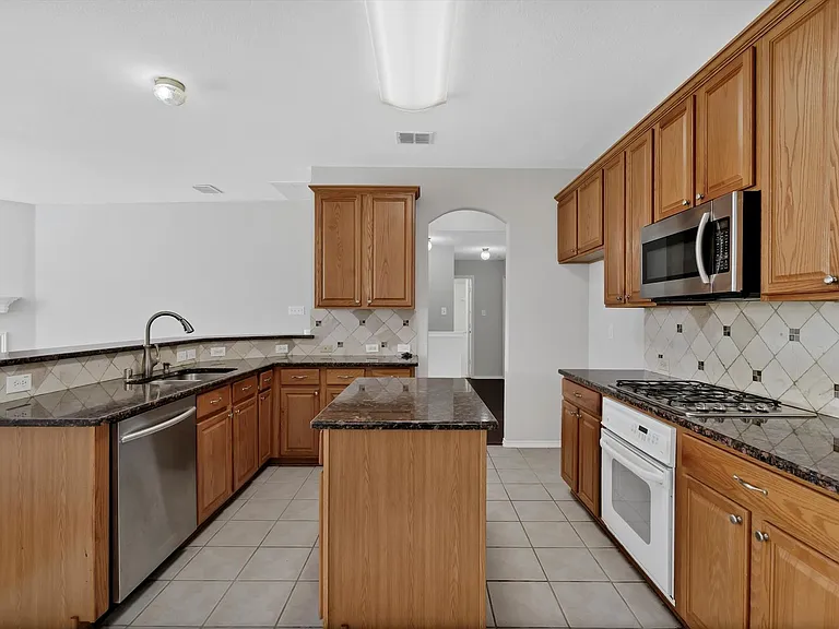 4404 Waskom Dr — Photo 21