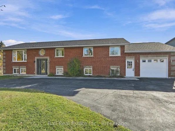 323 Cadigan Rd, Selwyn, ON K0L 1T0