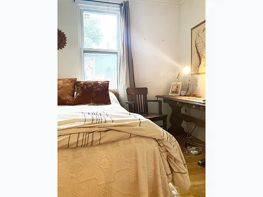 Rented by Realty Collective | media 16