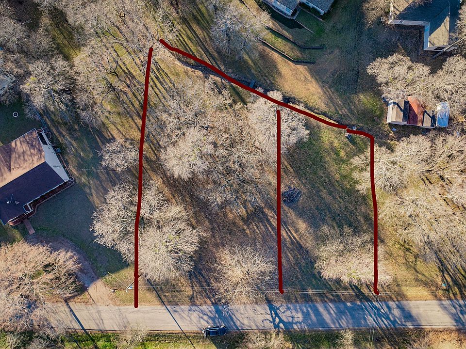 1st image of Lakeview Dr