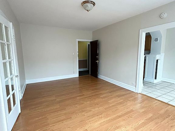 2nd image of 1333 W Birchwood Ave #408