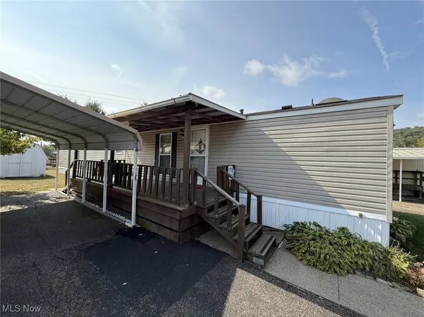 777 S 2nd St #20, Coshocton, OH 43812