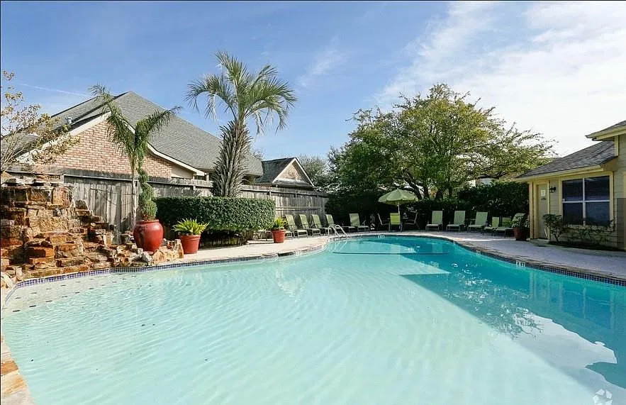 2 bed, 2.0 bath, 1157 sqft, $1,250 — Photo 3