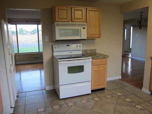 Electric range and microwave