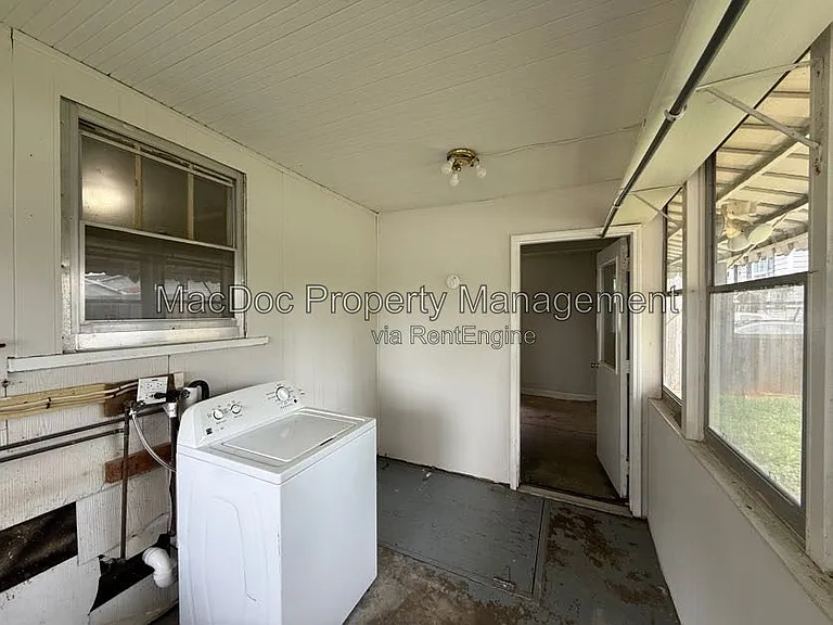1013 Terrace St — Photo 28