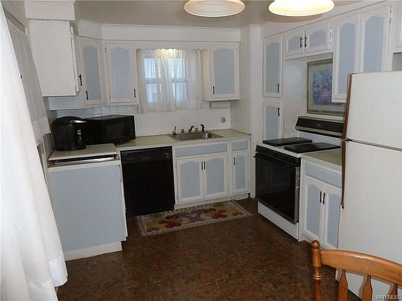 3rd image of 204 Wilmington Ave