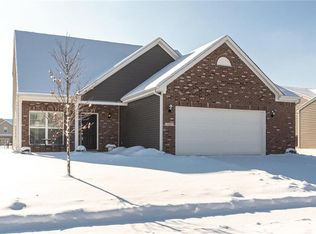 865 Cherry Tree Ln, Greenwood, IN 46143