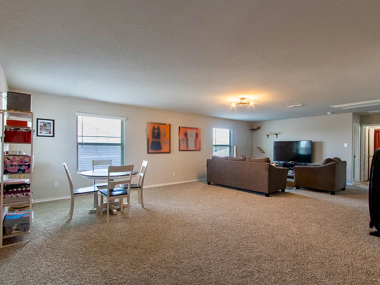 4114 Winchester Cv — Photo 18