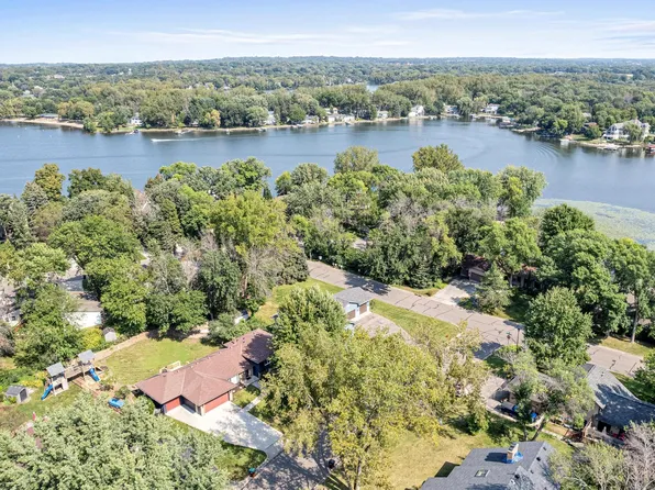 1100 E 156th St, Burnsville, MN 55306